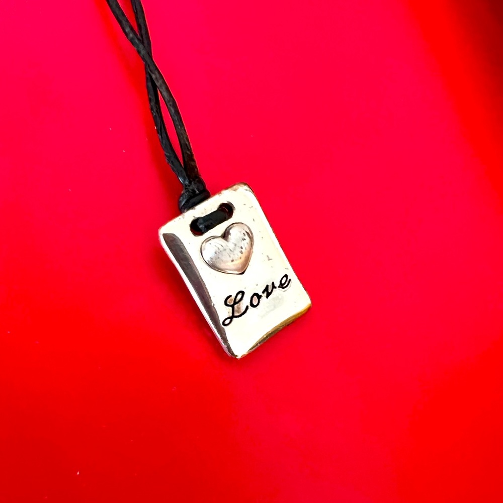 Brighton Love note on black string necklace 🖤